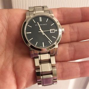 Burberry “The City” black dial women’s stainless steel watch
